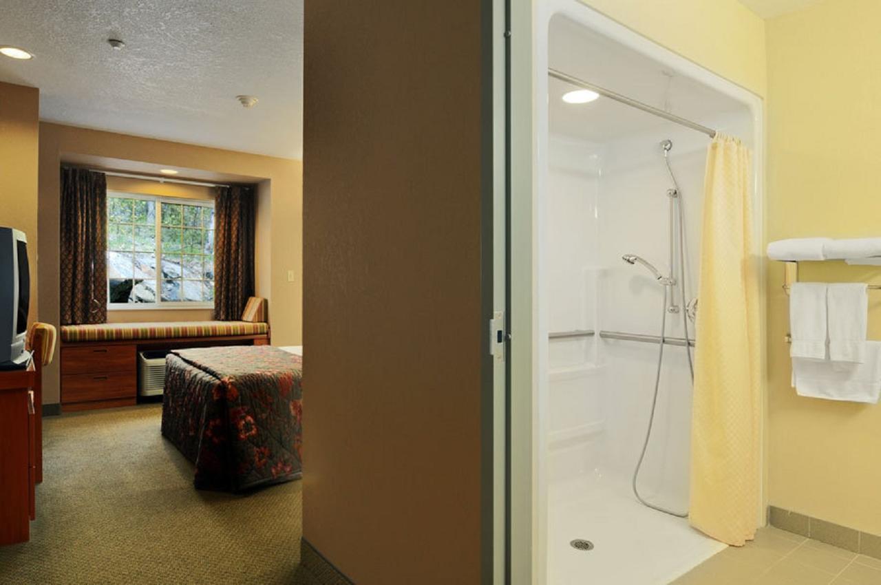 Parry Sound Inn And Suites Værelse billede